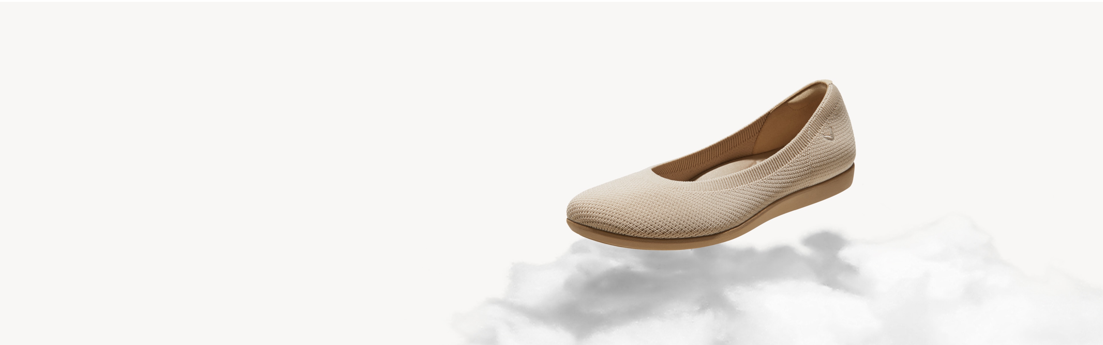 Claire Walker] ラウンドトゥ 超軽量 厚底 フラットシューズ – VIVAIA